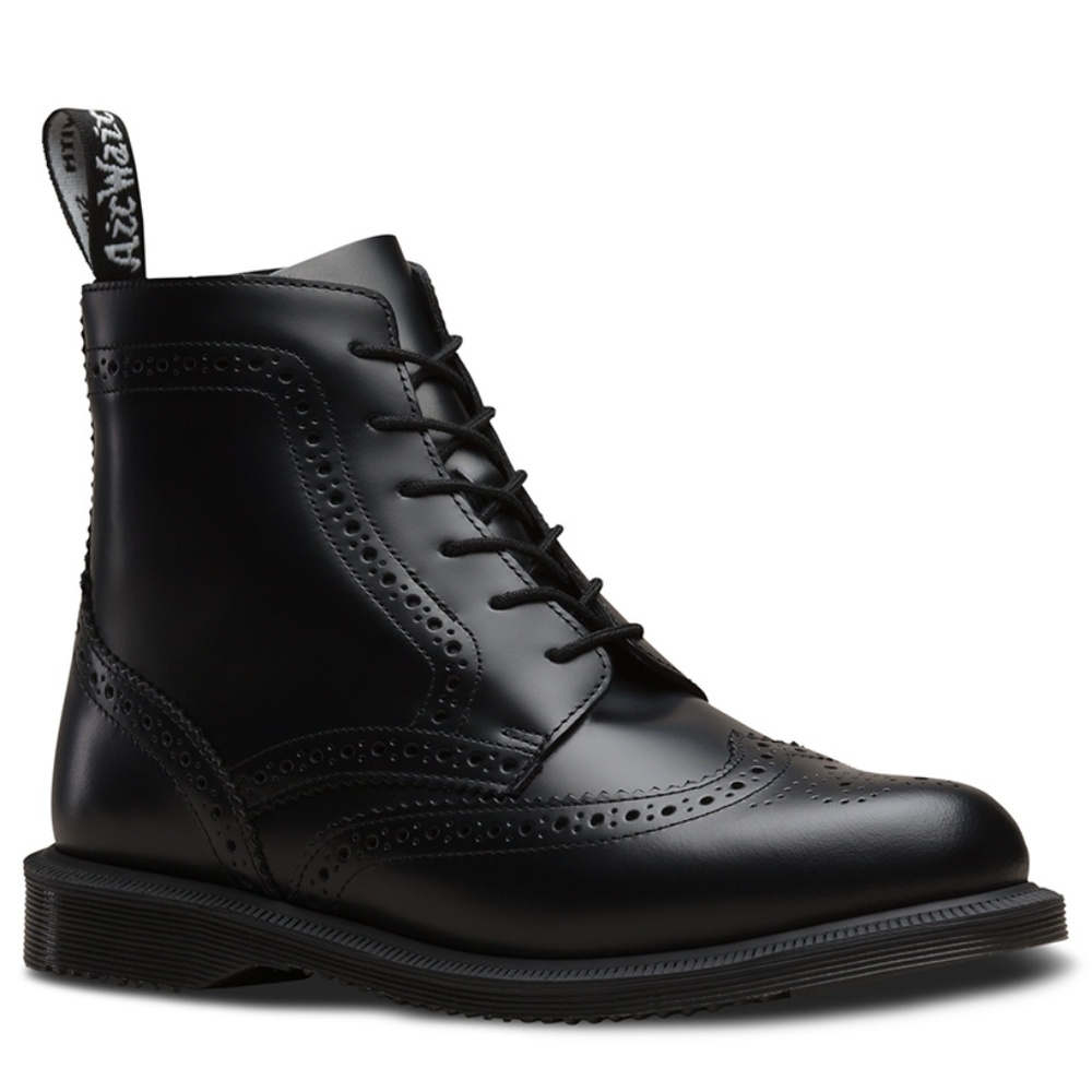 Brand new Doc Marten Delphine Boots Size 6